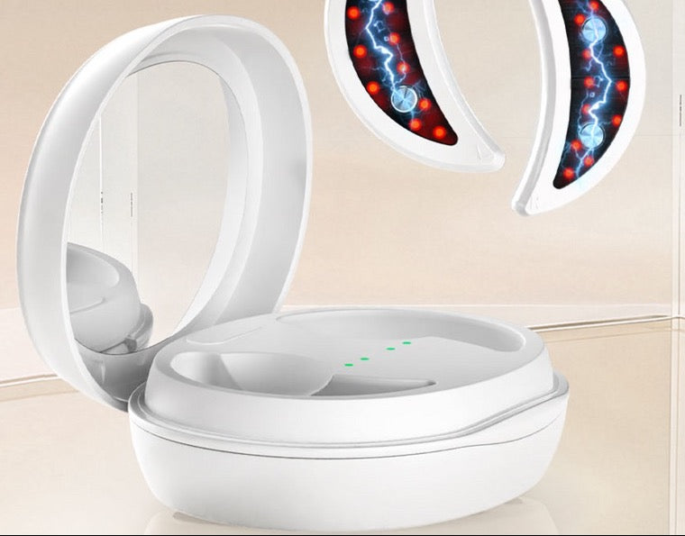 Product render: the open round charging case with a mirror in the lid, both devices above it